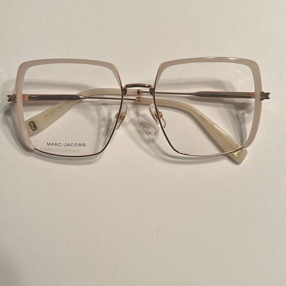 Marc Jacob Gold tone/White Sunglasses.New Without Tag - Picture 4 of 9